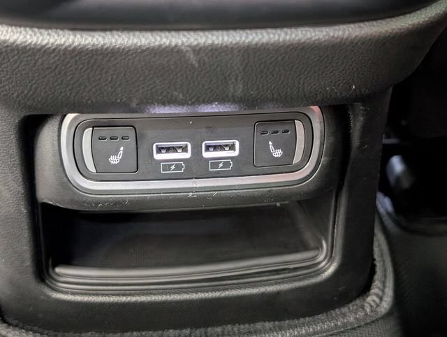 Used 2023 Alfa Romeo Stelvio Veloce AWD/4WD image 27
