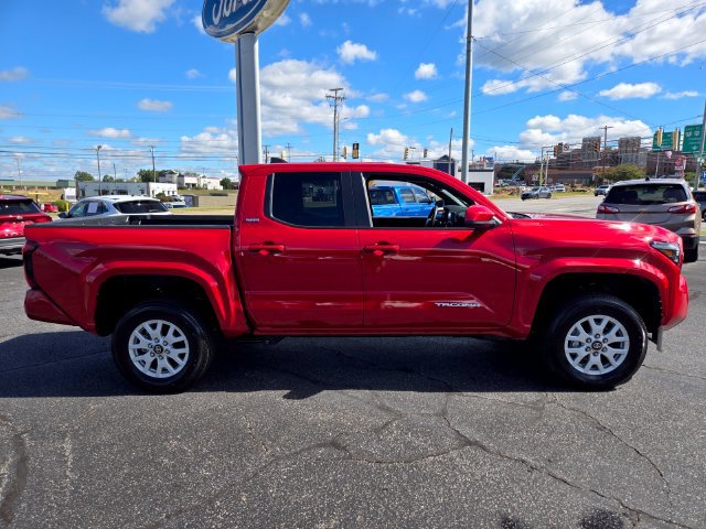 Used 2026 Toyota Tacoma SR5 AWD/4WD image 9