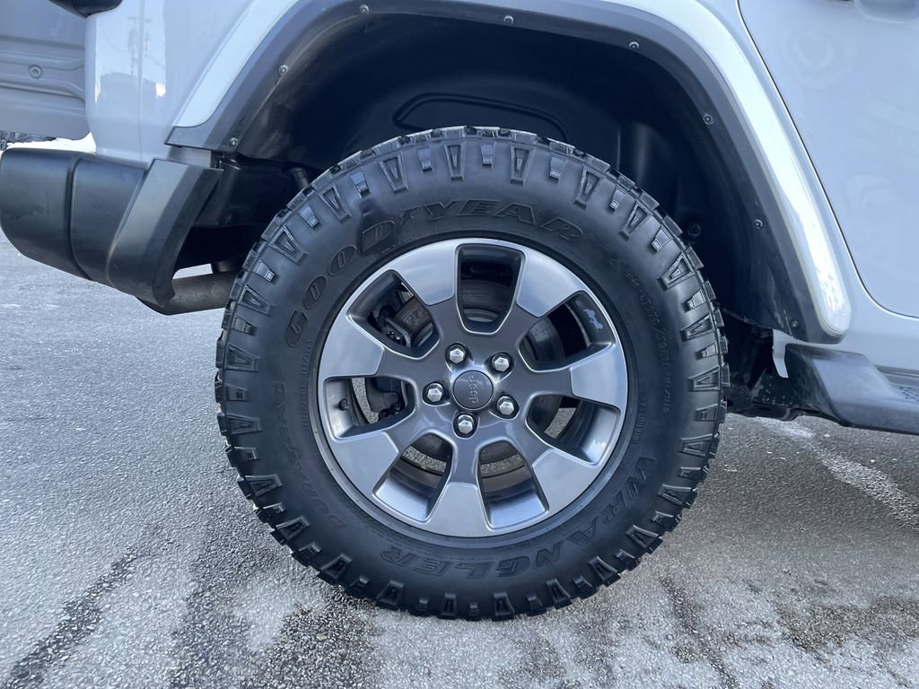 Certified 2018 Jeep Wrangler Unlimited Sahara image 12