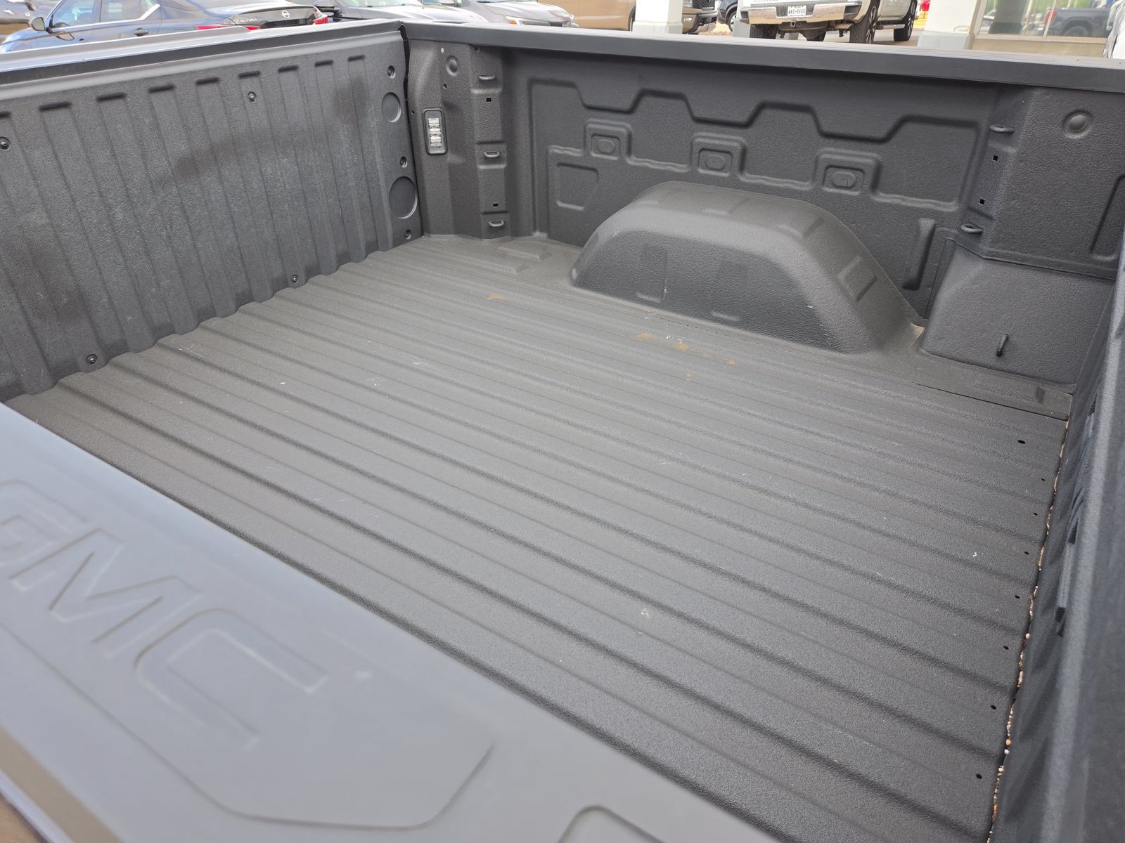 Used 2025 GMC Sierra 1500 Elevation w/ Elevation Premium Package AWD/4WD image 26