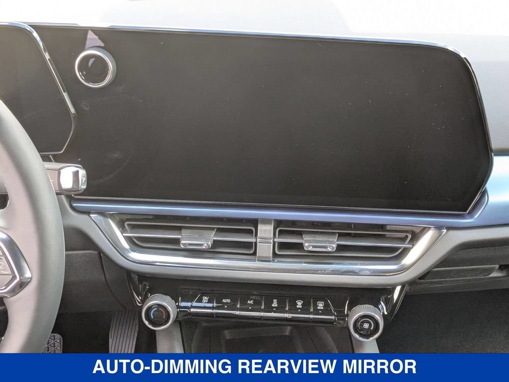 New 2025 Chevrolet Equinox EV LT AWD/4WD image 37