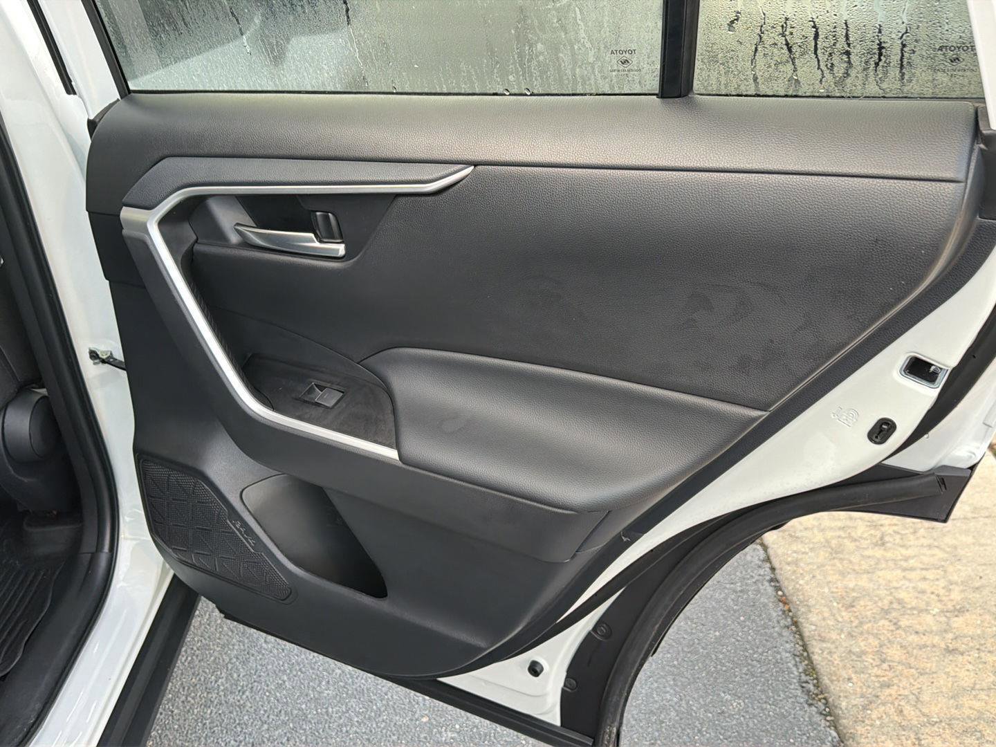 Certified 2025 Toyota RAV4 XLE w/ Convenience Package FWD image 15