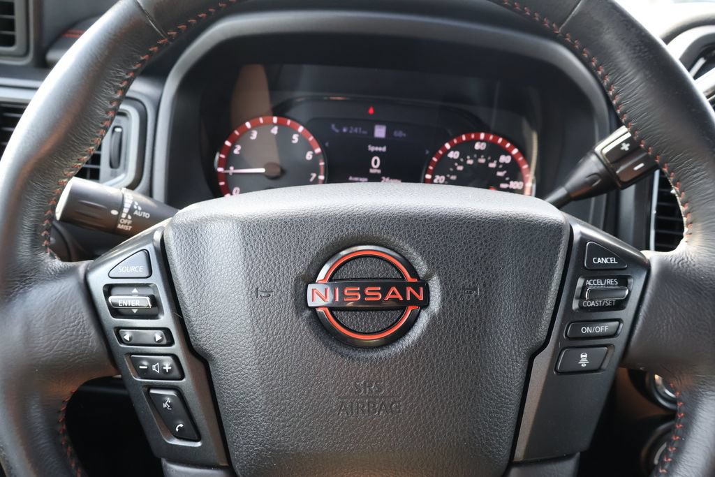 Used 2023 Nissan Titan PRO-4X w/ Pro-4x Convenience Package AWD/4WD image 21