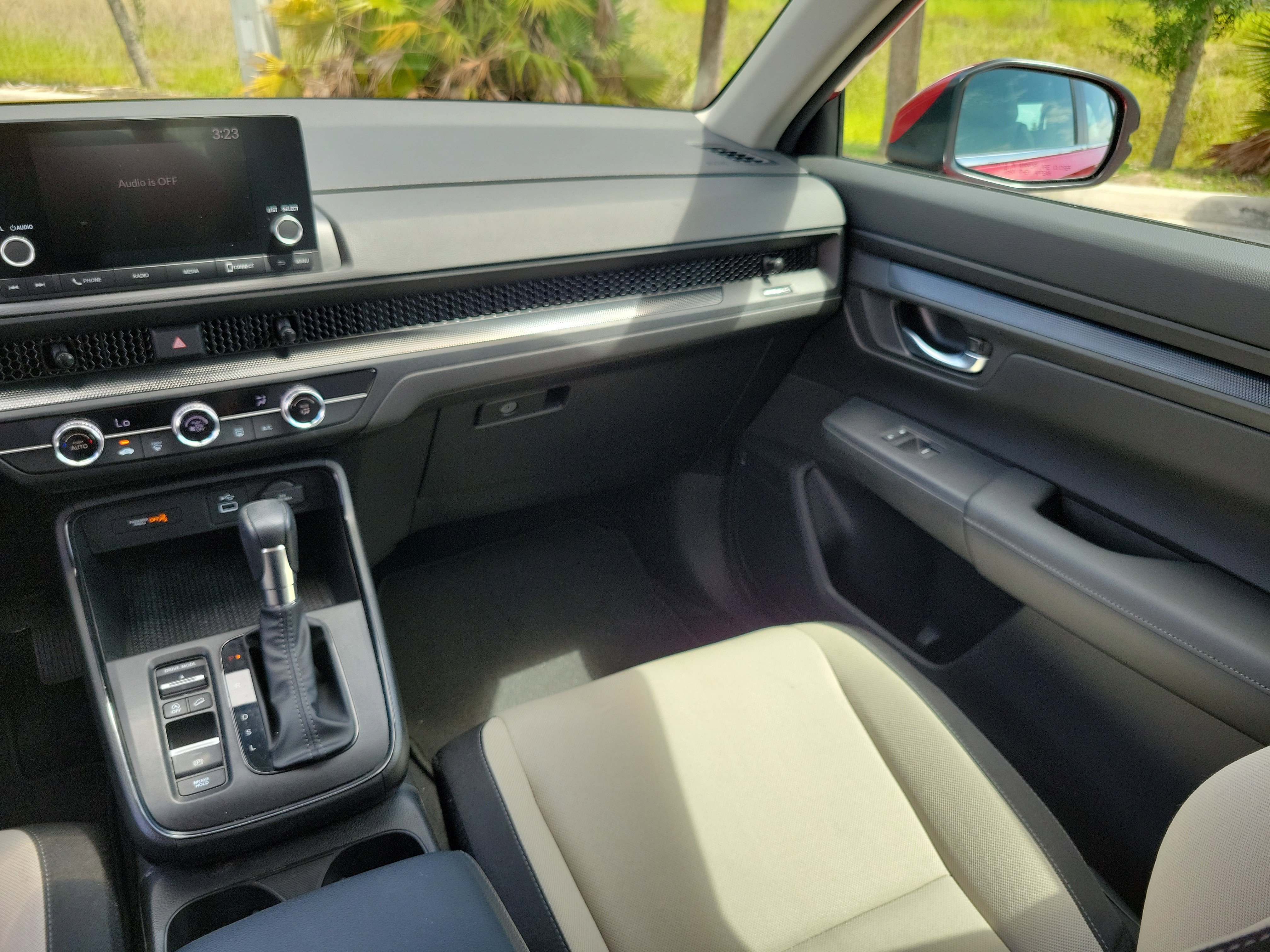 Used 2024 Honda CR-V LX image 19