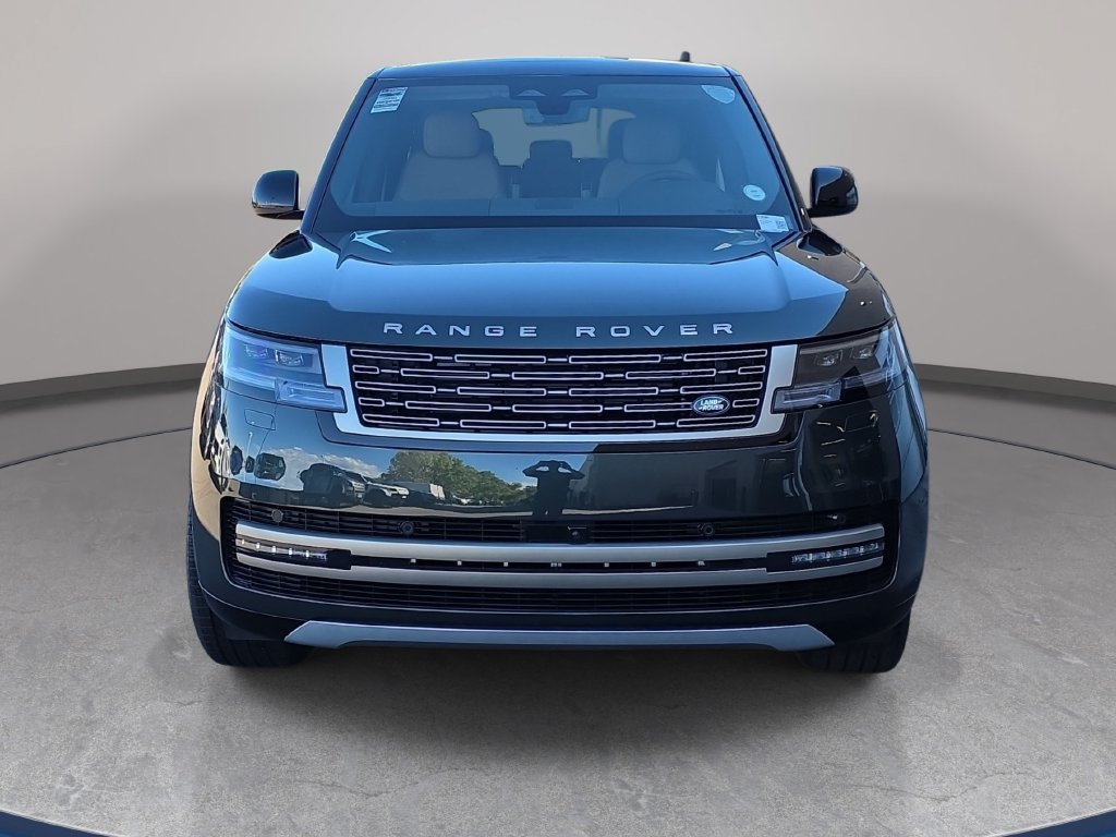 New 2027 Land Rover Range Rover Long Wheelbase SE AWD/4WD image 2