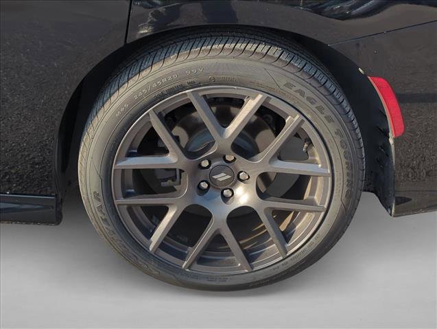 Used 2019 Dodge Charger R/T RWD image 9