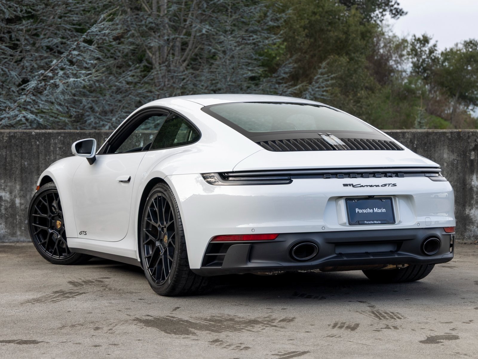 Used 2024 Porsche 911 Carrera GTS image 3