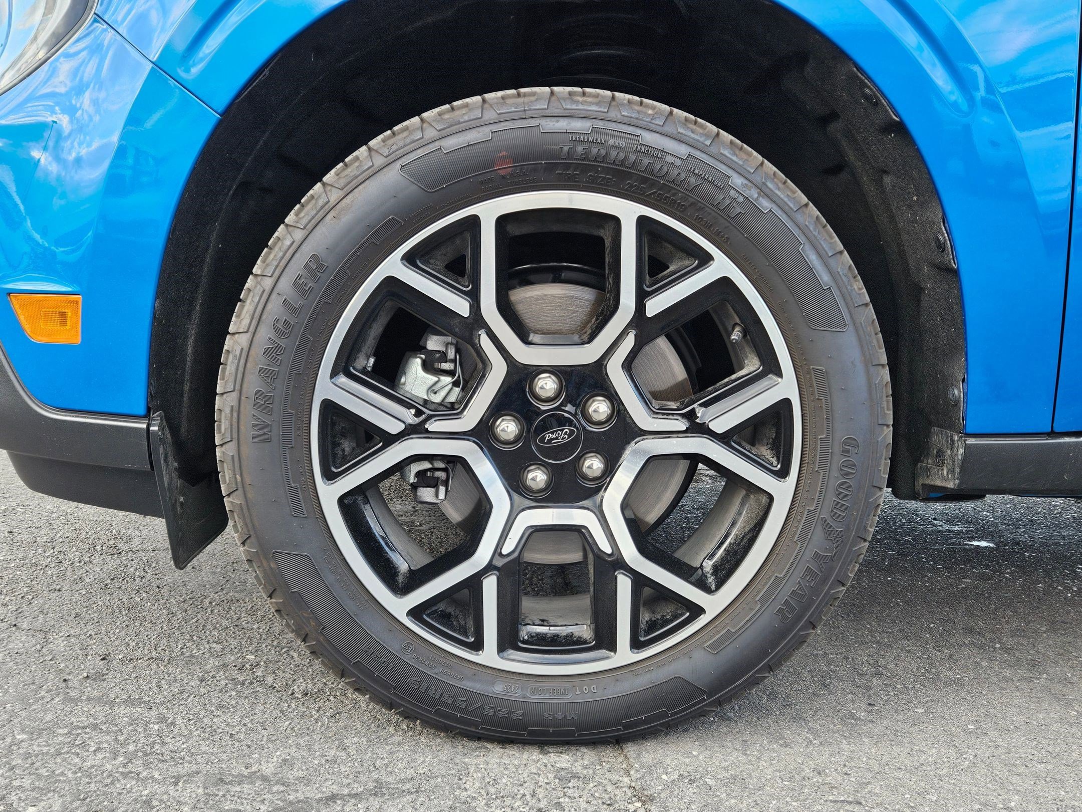 Used 2025 Ford Maverick Lariat w/ 4K Tow Package AWD/4WD image 14