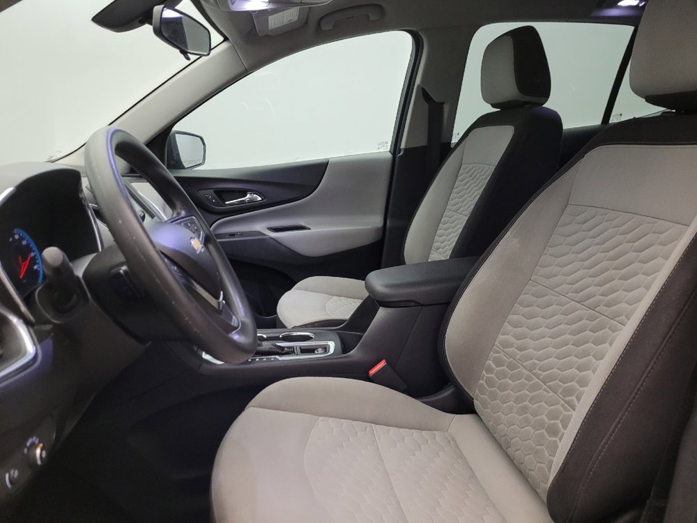 Used 2018 Chevrolet Equinox LS w/ LPO, Cargo Package FWD image 17