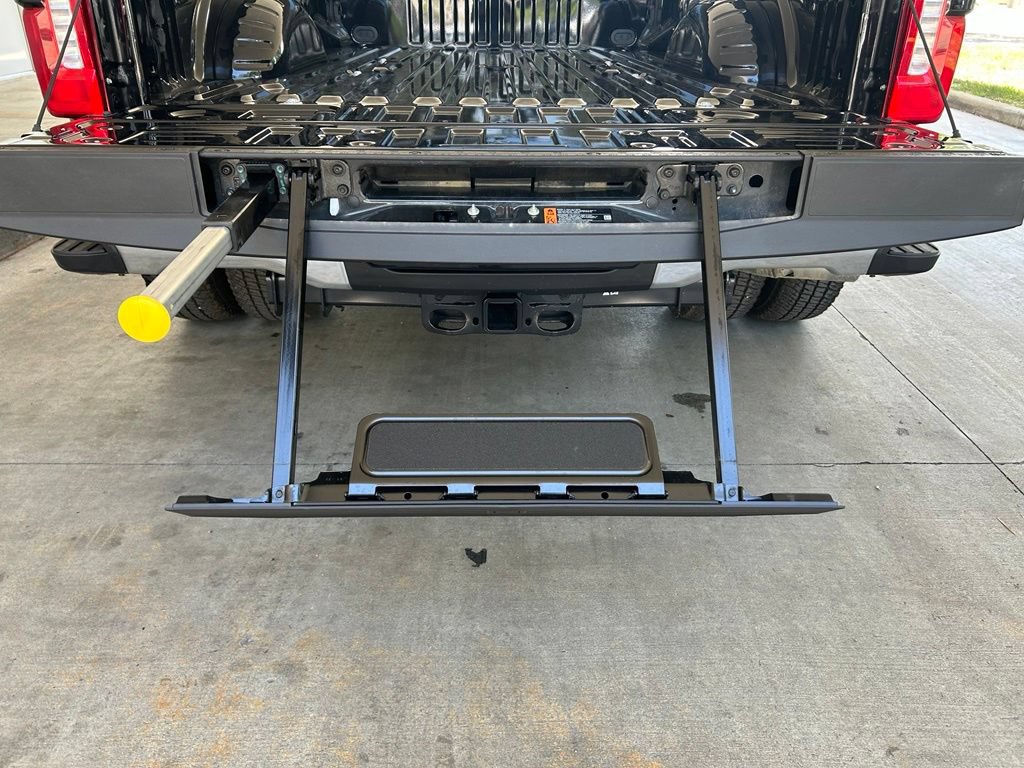 Used 2026 Ford F350 Lariat AWD/4WD image 39