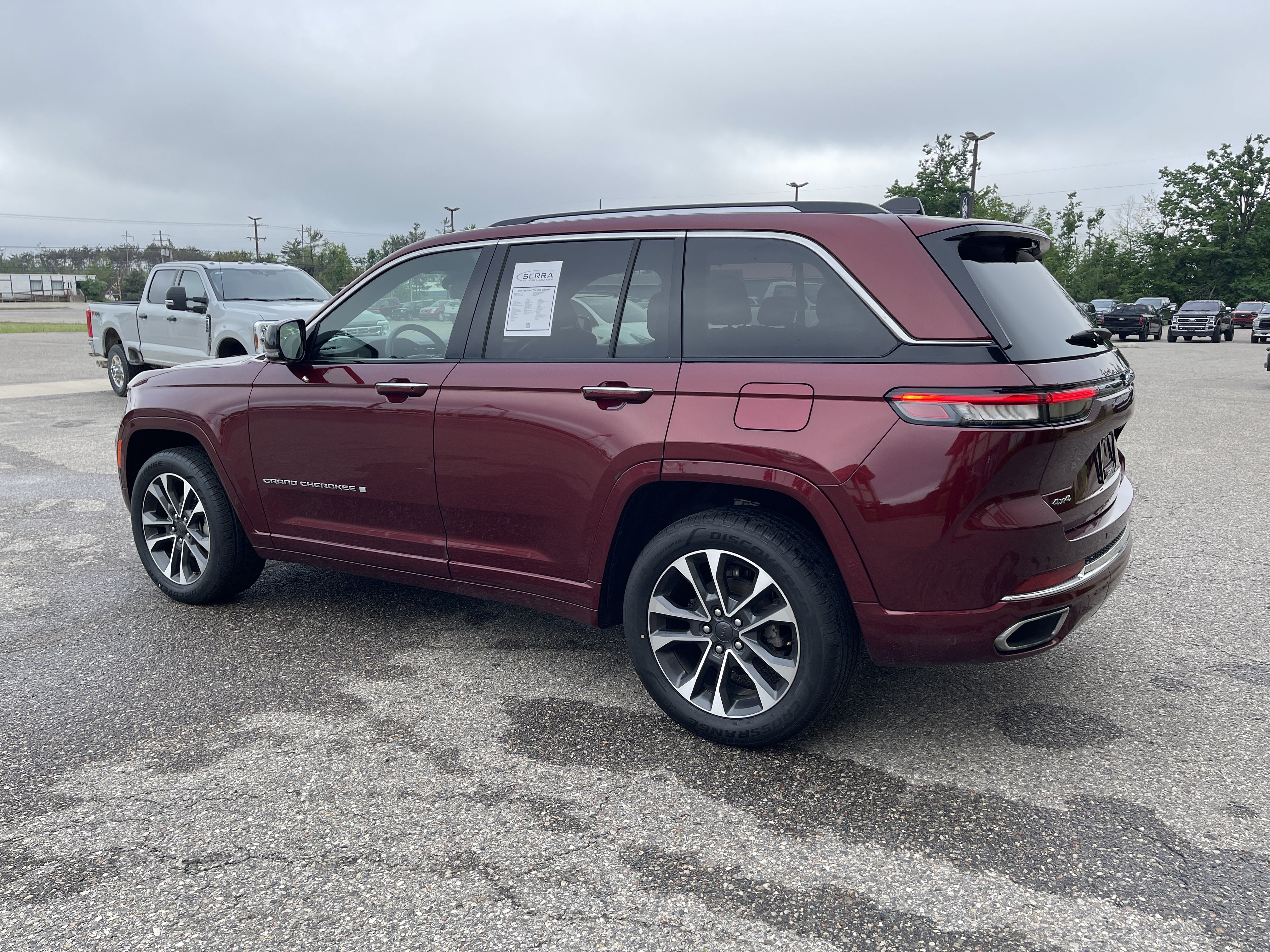 Used 2023 Jeep Grand Cherokee Overland w/ Adv Protech Group III AWD/4WD image 5