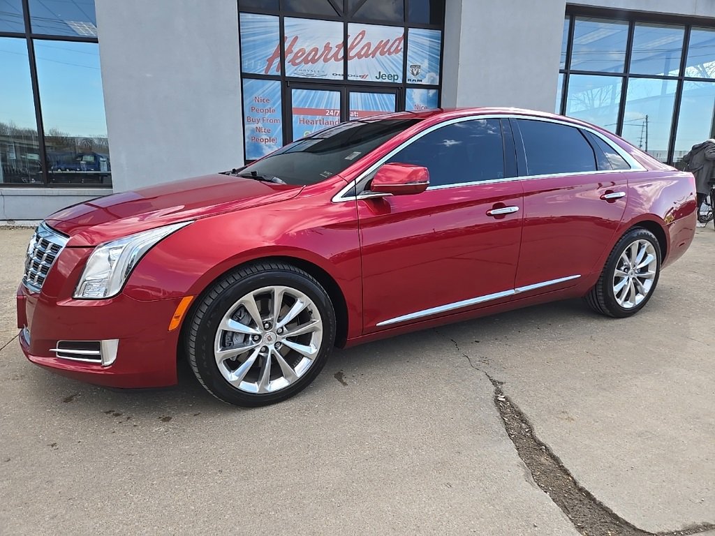 Used 2013 Cadillac XTS Luxury w/ Driver Awareness Package image 3