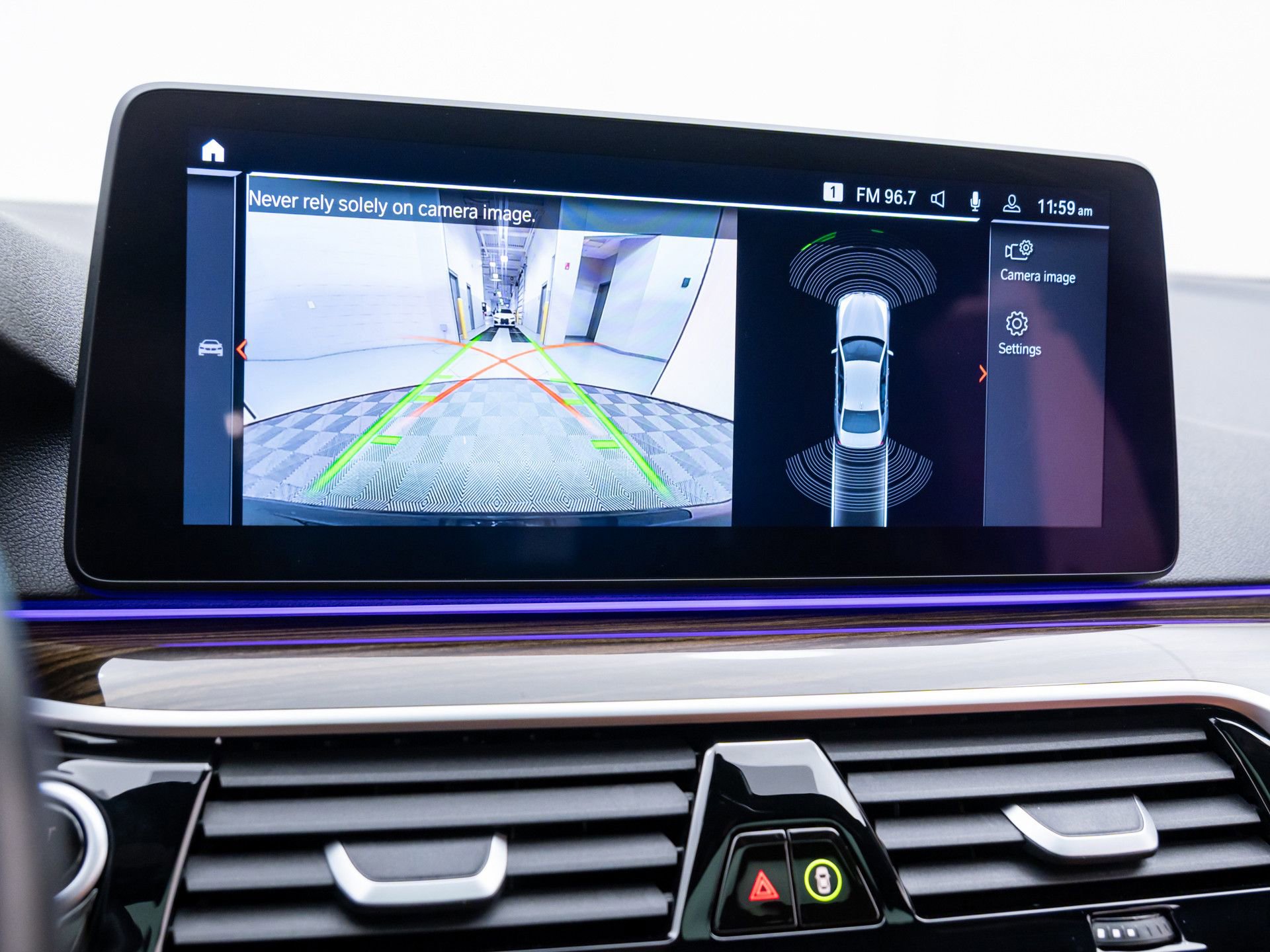 Used 2023 BMW 540i xDrive w/ Executive Package image 26