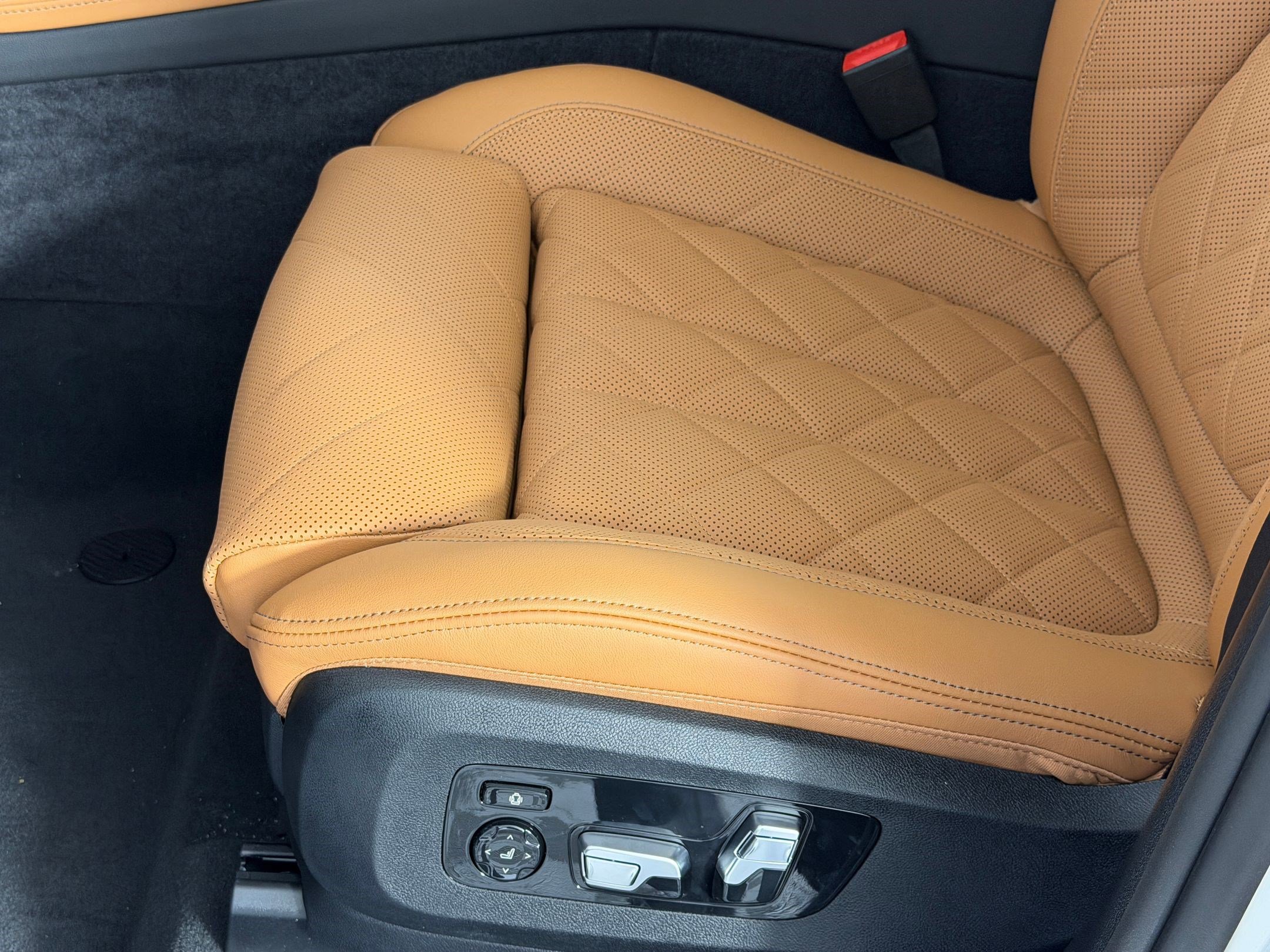 New 2027 BMW X7 xDrive40i AWD/4WD image 13