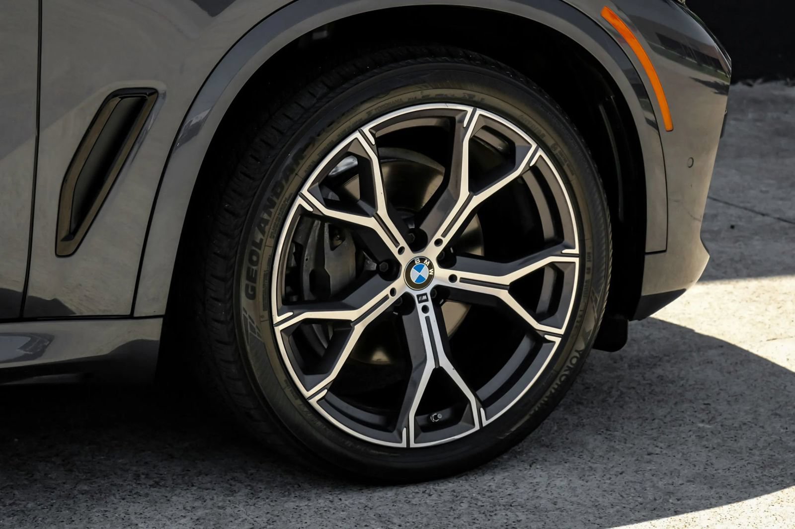 Used 2020 BMW X5 xDrive40i w/ M Sport Package AWD/4WD image 66