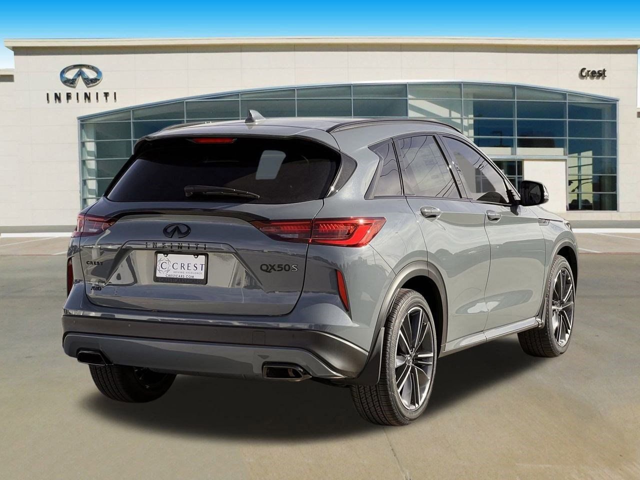 New 2025 INFINITI QX50 Sport image 3