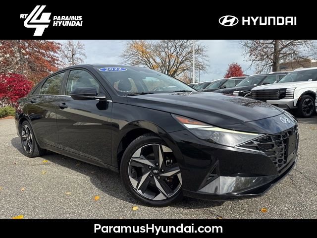 Used 2022 Hyundai Elantra SEL w/ Convenience + Premium Package
