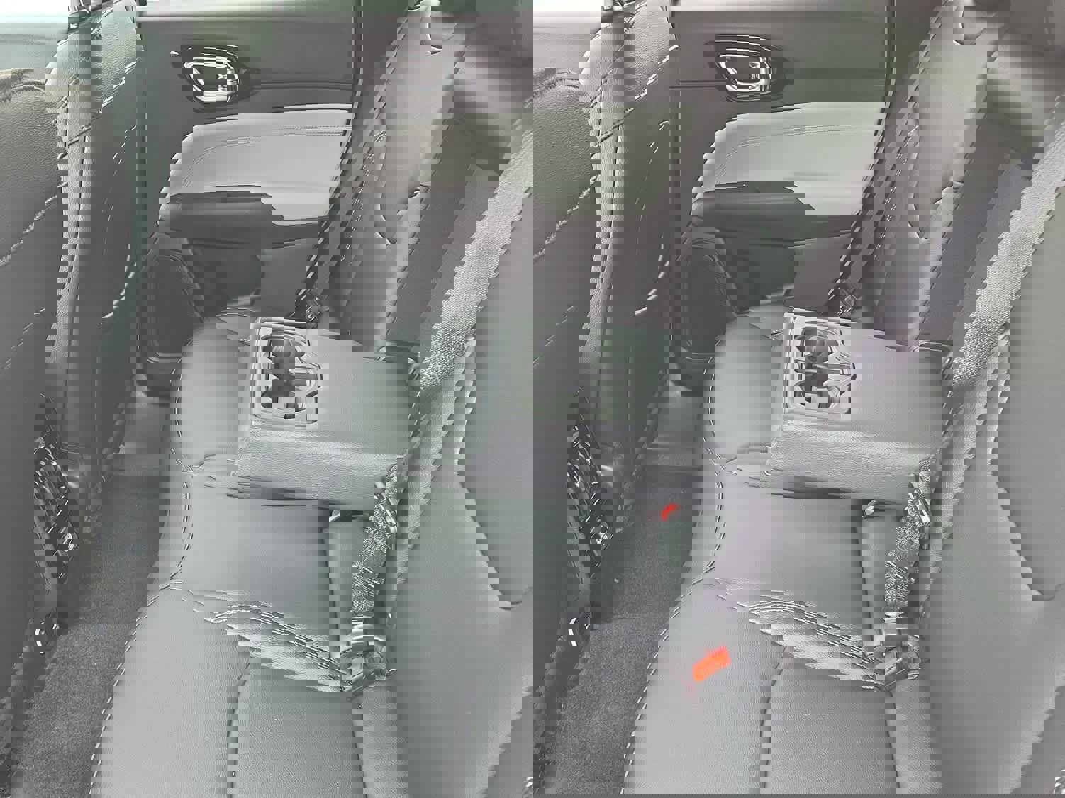 New 2026 Jeep Compass Limited image 14