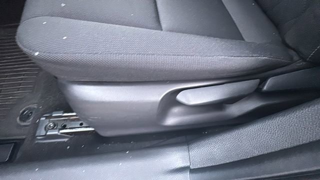 Used 2024 Toyota Corolla LE image 27