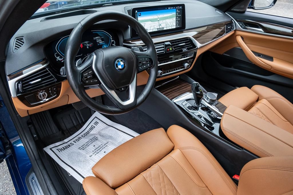 Used 2023 BMW 530e xDrive w/ Premium Package AWD/4WD image 17