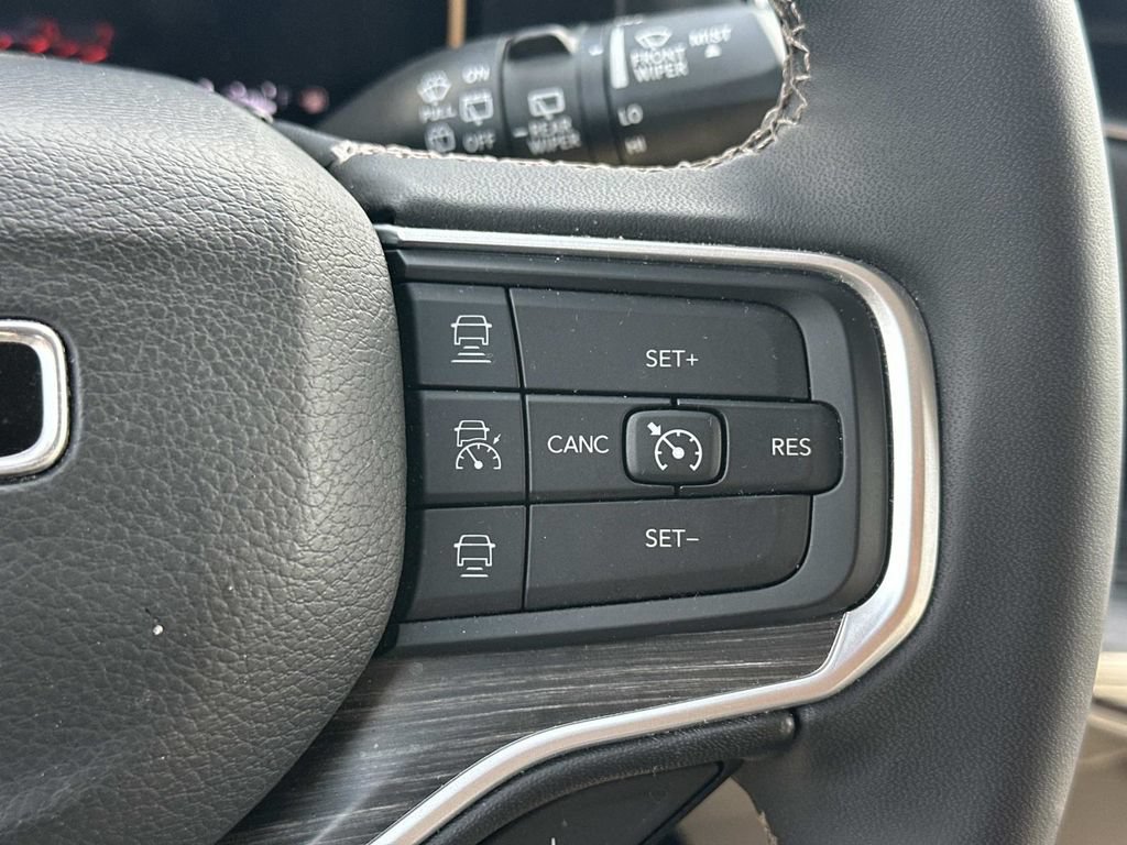 Used 2024 Jeep Wagoneer Series II w/ Flexible Seating Group RWD image 22