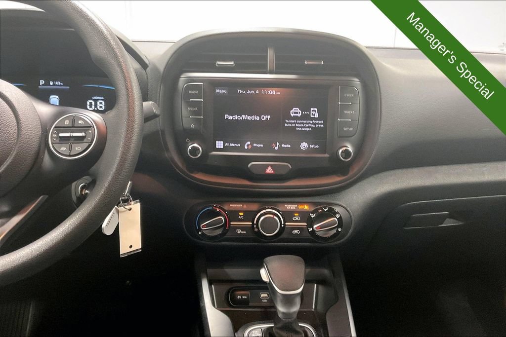 Used 2025 Kia Soul LX FWD image 7