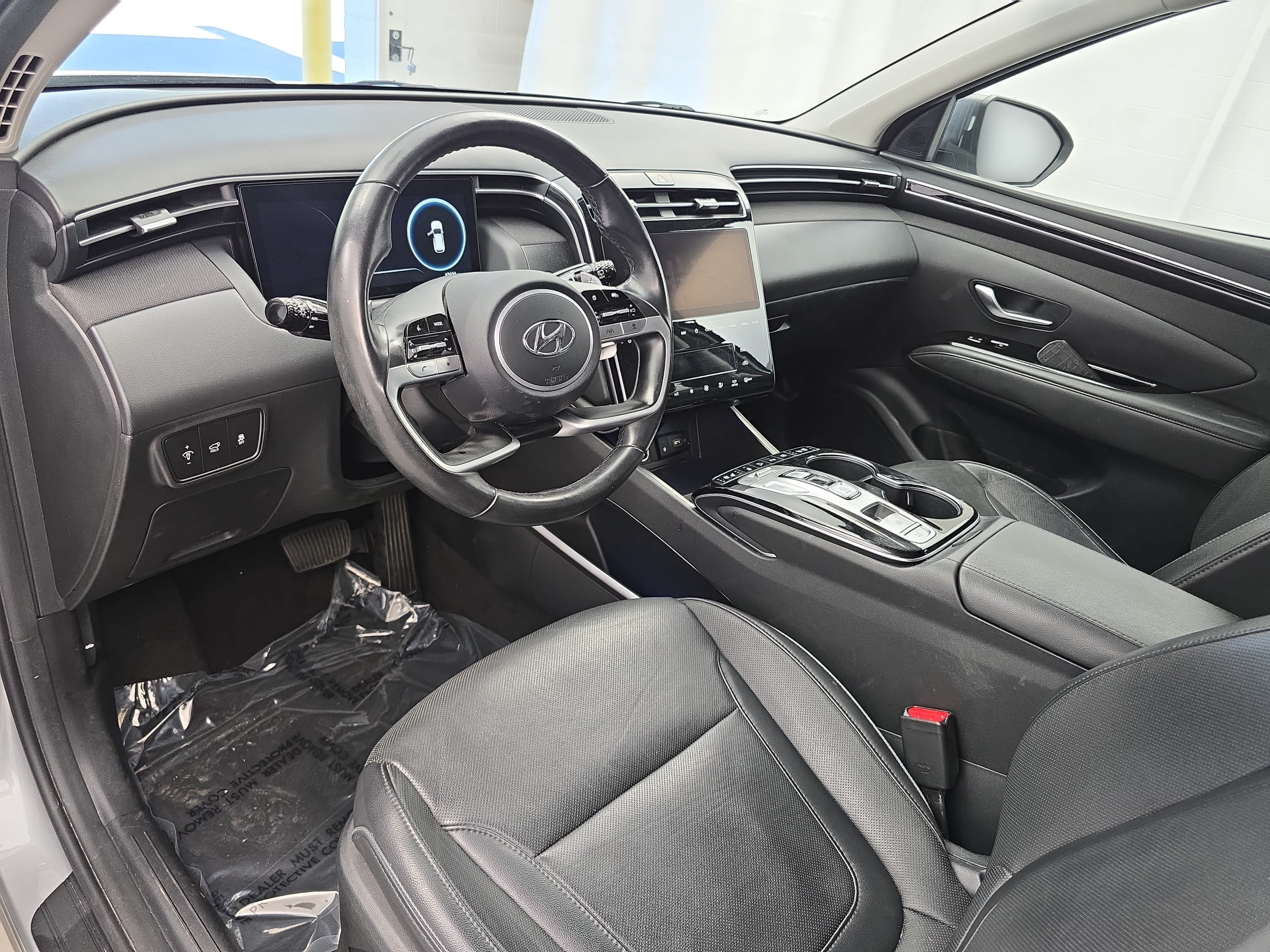 Used 2023 Hyundai Tucson Limited AWD/4WD image 16