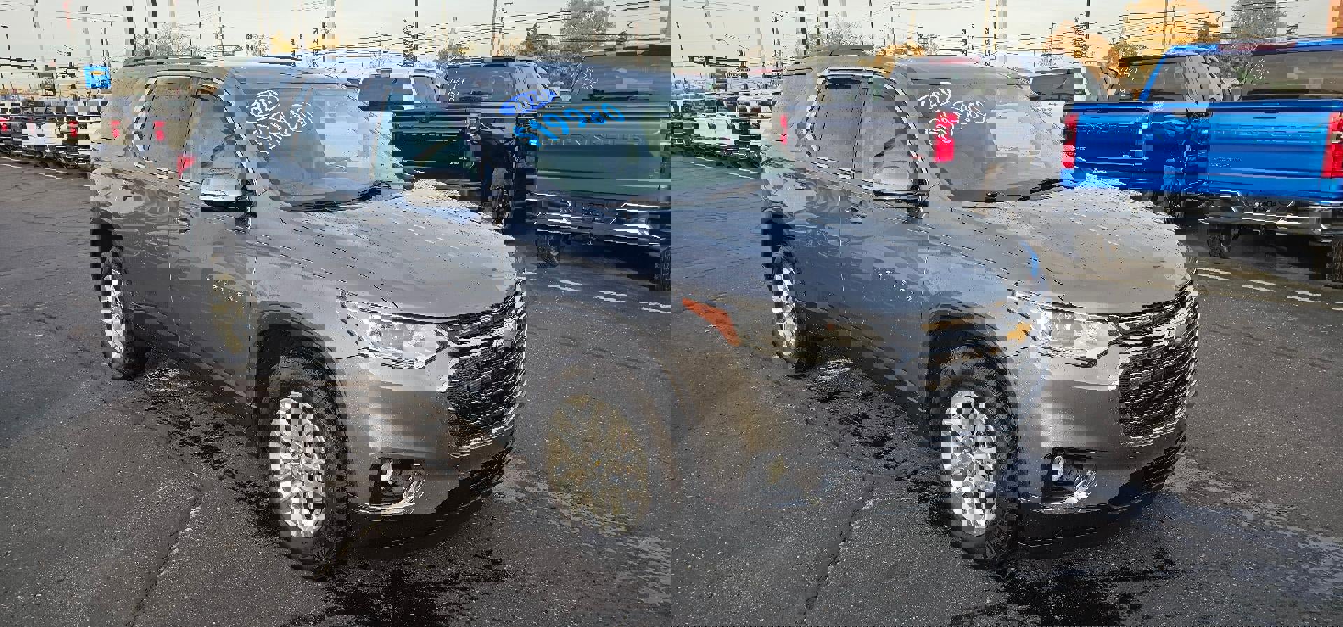 Used 2020 Chevrolet Traverse LT