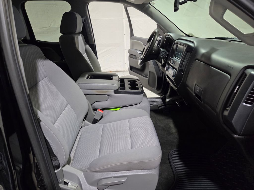 Used 2018 Chevrolet Silverado 1500 Custom w/ Custom Value Package image 8