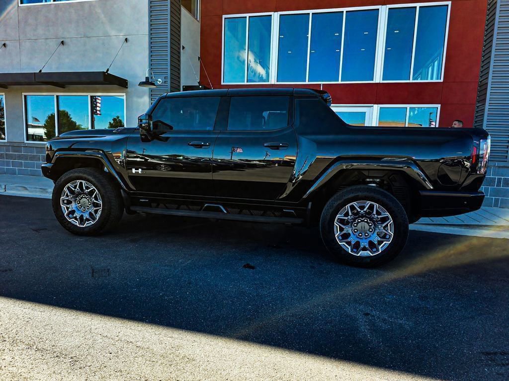 Used 2025 GMC Hummer EV 3X image 3