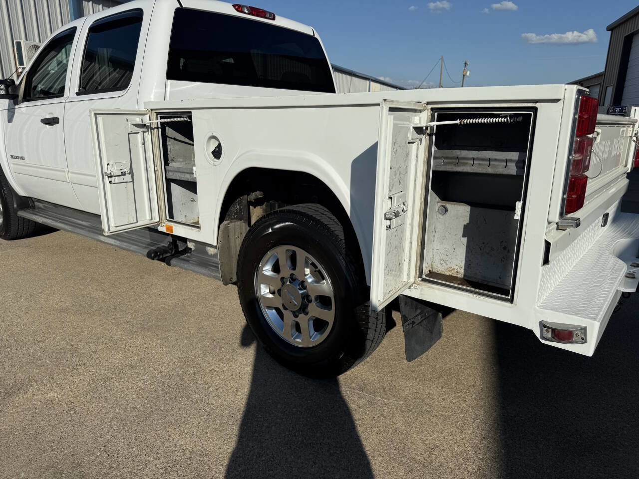 Used 2013 Chevrolet Silverado 3500 LT w/ Convenience Package image 7