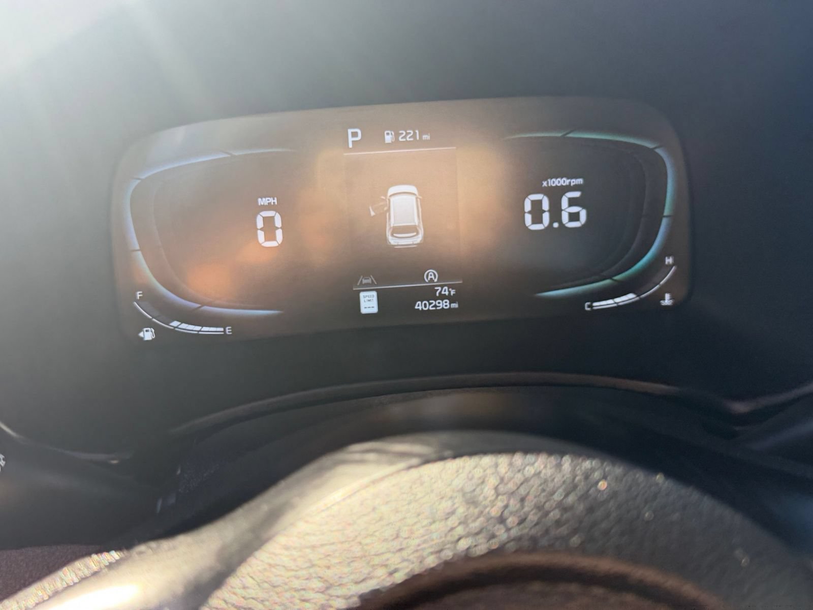Used 2025 Kia Soul LX w/ LX Technology Package FWD image 39