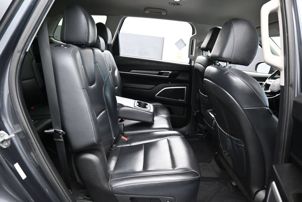 Used 2022 Kia Telluride LX AWD/4WD image 41