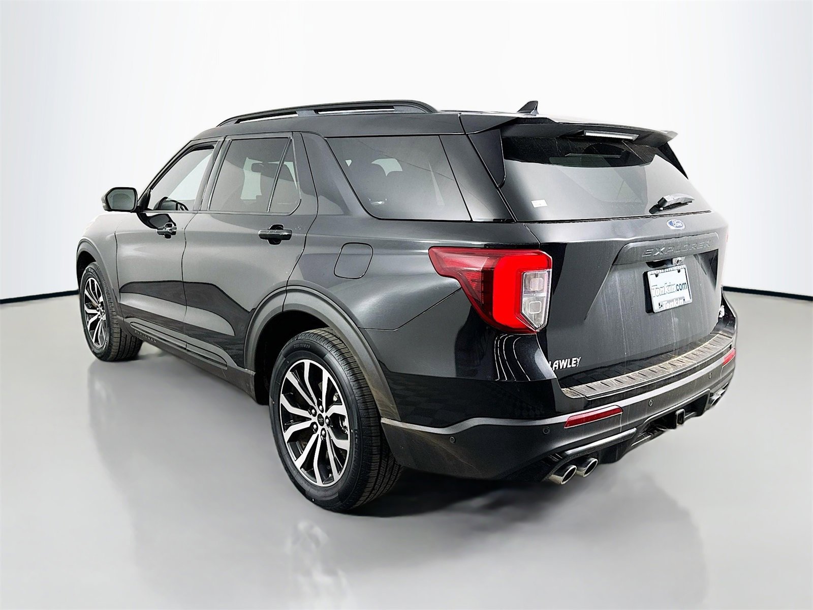 Used 2020 Ford Explorer ST w/ Premium Technology Package image 5