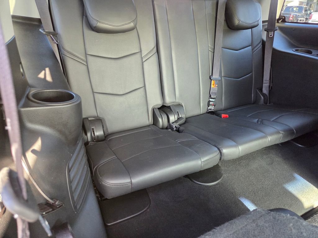Used 2019 Cadillac Escalade Premium Luxury w/ Escalade Sport Edition AWD/4WD image 20