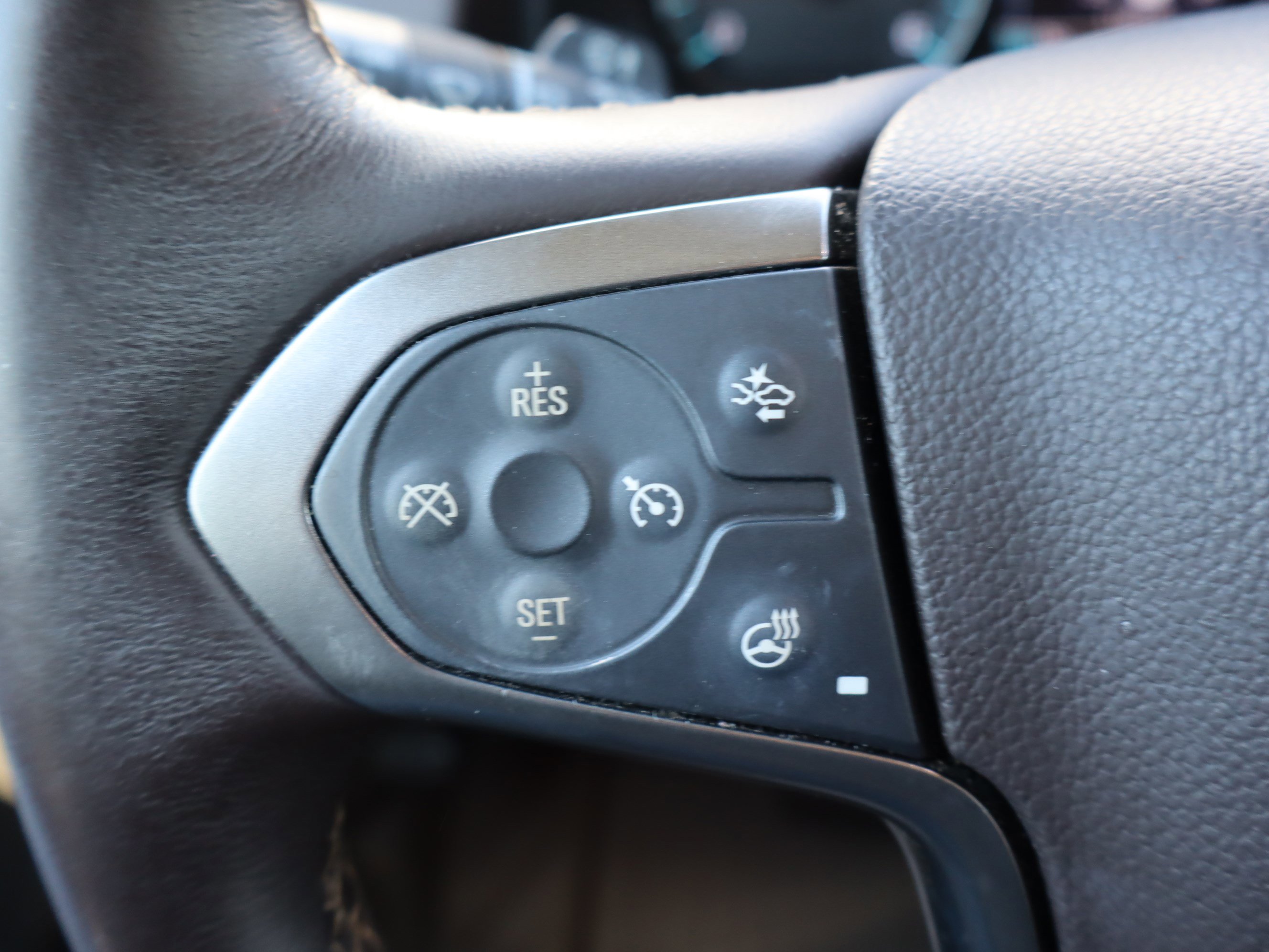 Used 2017 Chevrolet Suburban LT AWD/4WD image 23