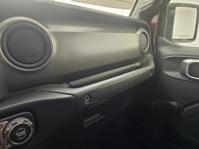 Used 2022 Jeep Gladiator Sport image 20