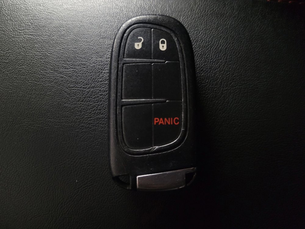 Used 2018 Jeep Cherokee Trailhawk image 32