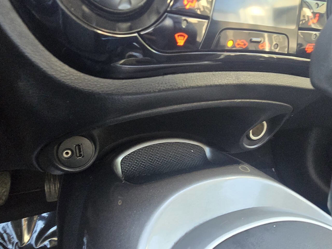 Used 2017 Nissan Juke SV w/ Technology Package image 29