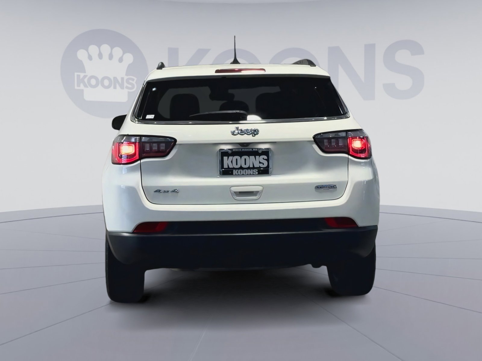Used 2019 Jeep Compass Latitude AWD/4WD image 10