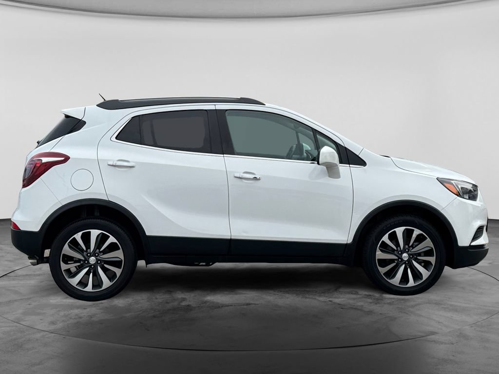Used 2021 Buick Encore Preferred AWD/4WD image 10