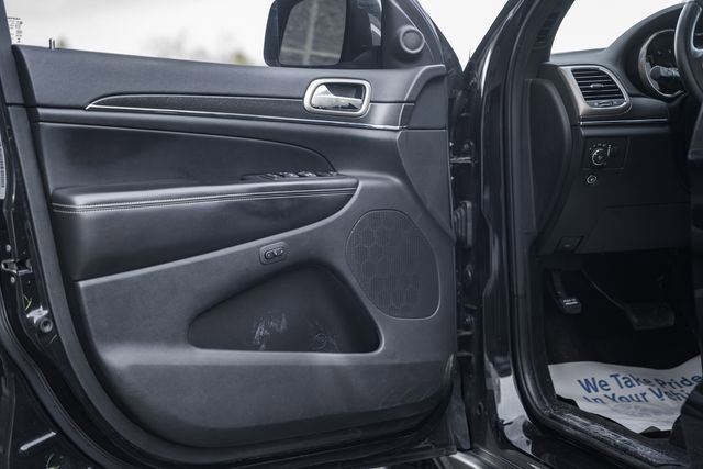 Used 2016 Jeep Grand Cherokee Limited image 38