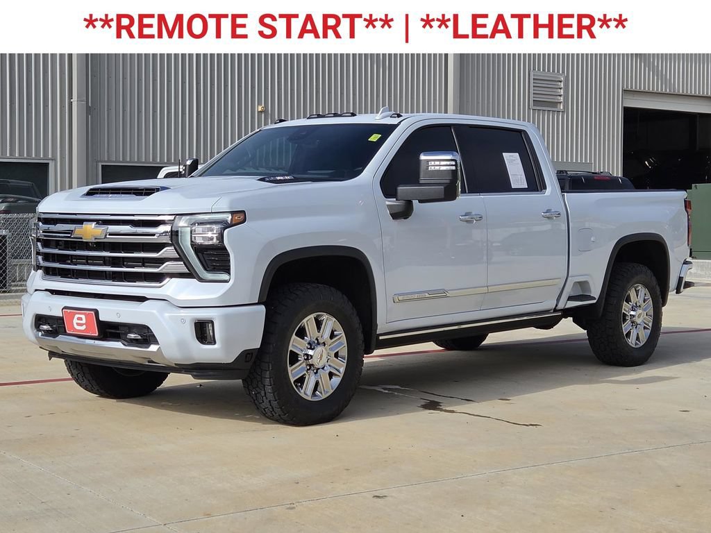 Used 2026 Chevrolet Silverado 2500 High Country w/ Technology Package AWD/4WD image 3