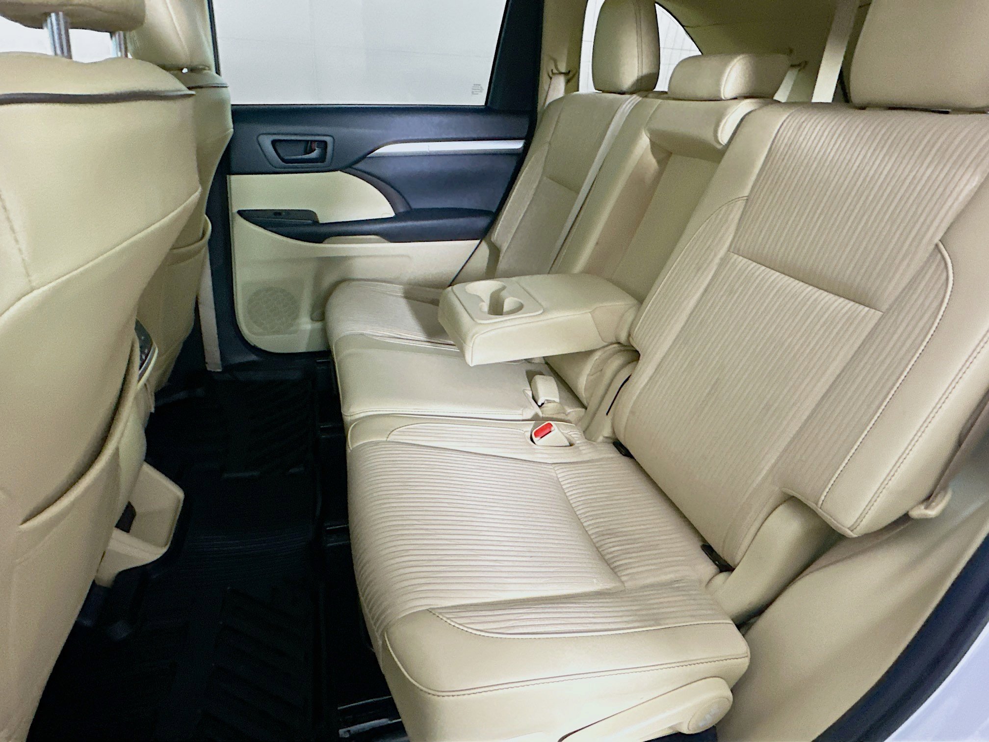 Used 2019 Toyota Highlander Plus image 27