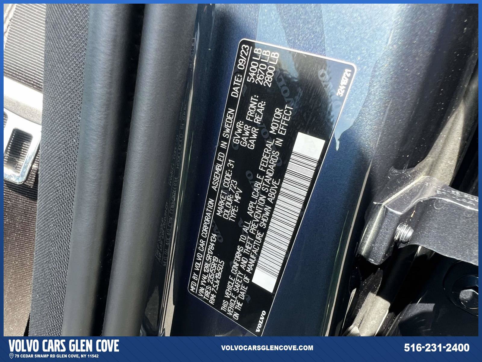 Certified 2024 Volvo XC60 B5 Plus w/ Climate Package AWD/4WD image 19