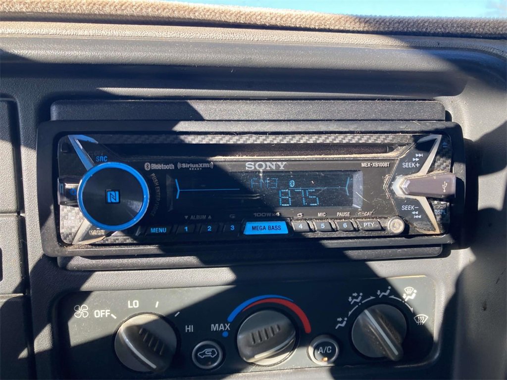 Used 1998 Chevrolet Silverado 1500 Base w/ Preferred Equipment Group 2 image 17