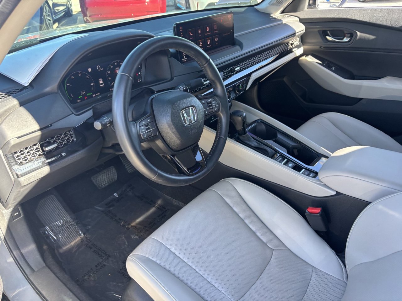 Used 2025 Honda Accord EX-L image 16
