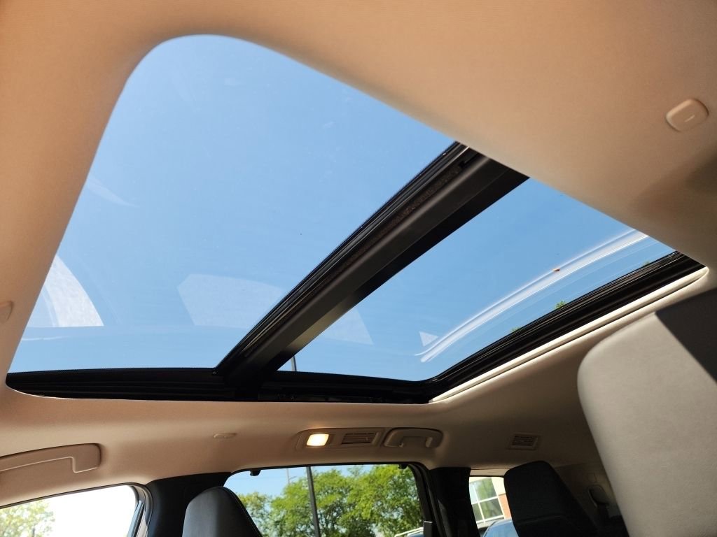 New 2026 INFINITI QX60 Luxe w/ Family Package image 3