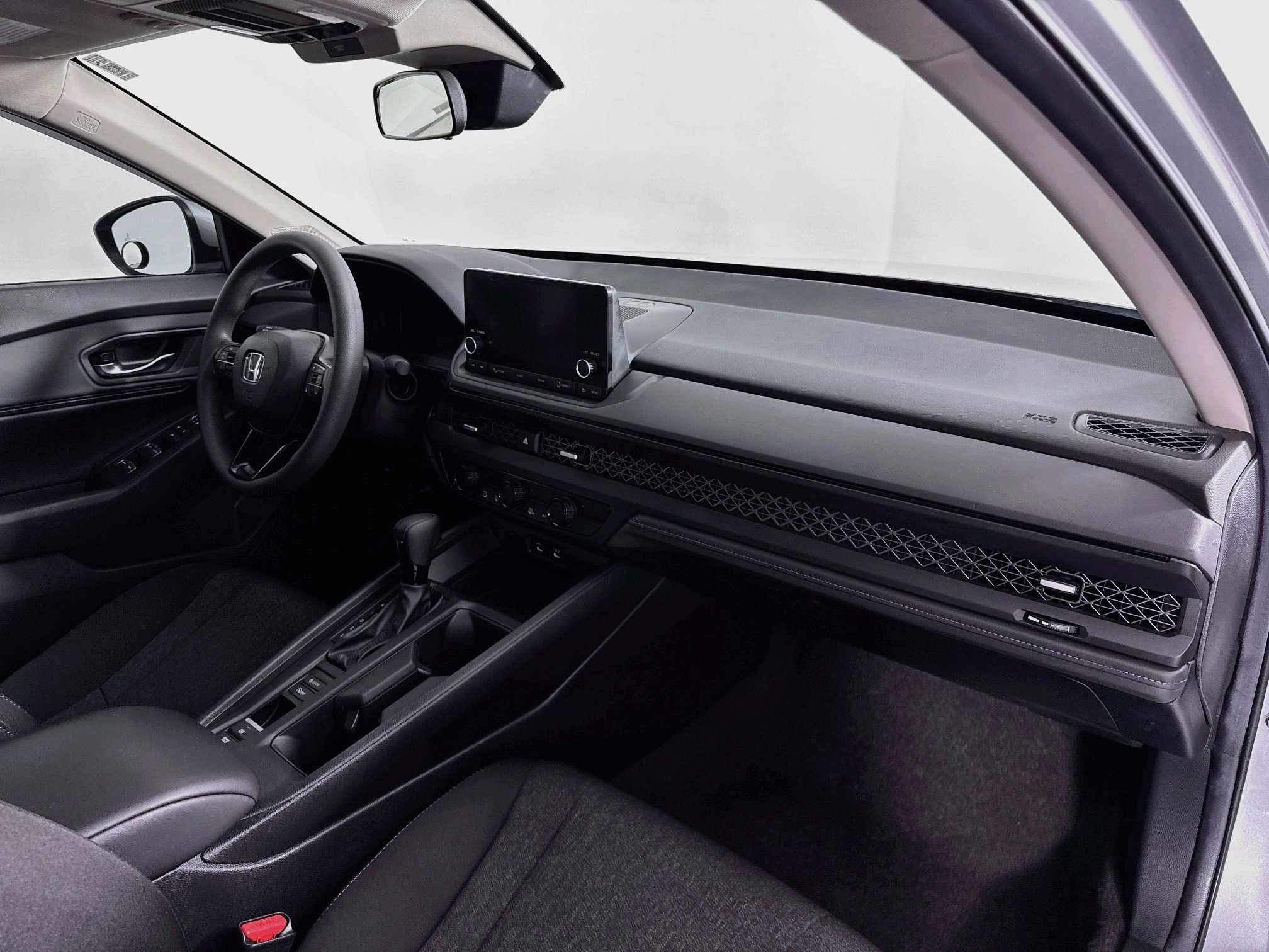 Certified 2024 Honda Accord EX image 28