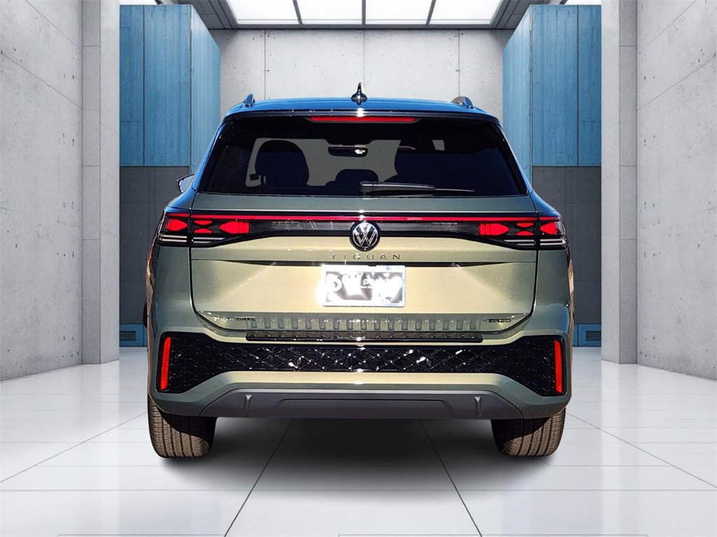 New 2026 Volkswagen Tiguan SEL R-Line image 30